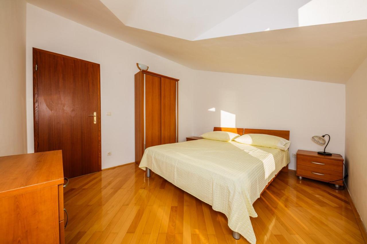 Apartamenty Z Basenem Ilja Rogoznica (Sibenik-Knin) Extérieur photo