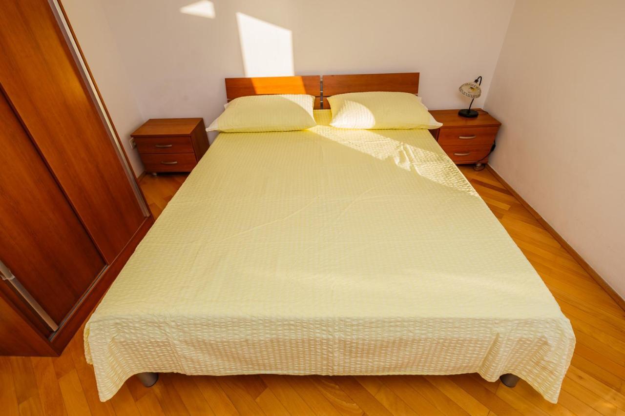 Apartamenty Z Basenem Ilja Rogoznica (Sibenik-Knin) Extérieur photo