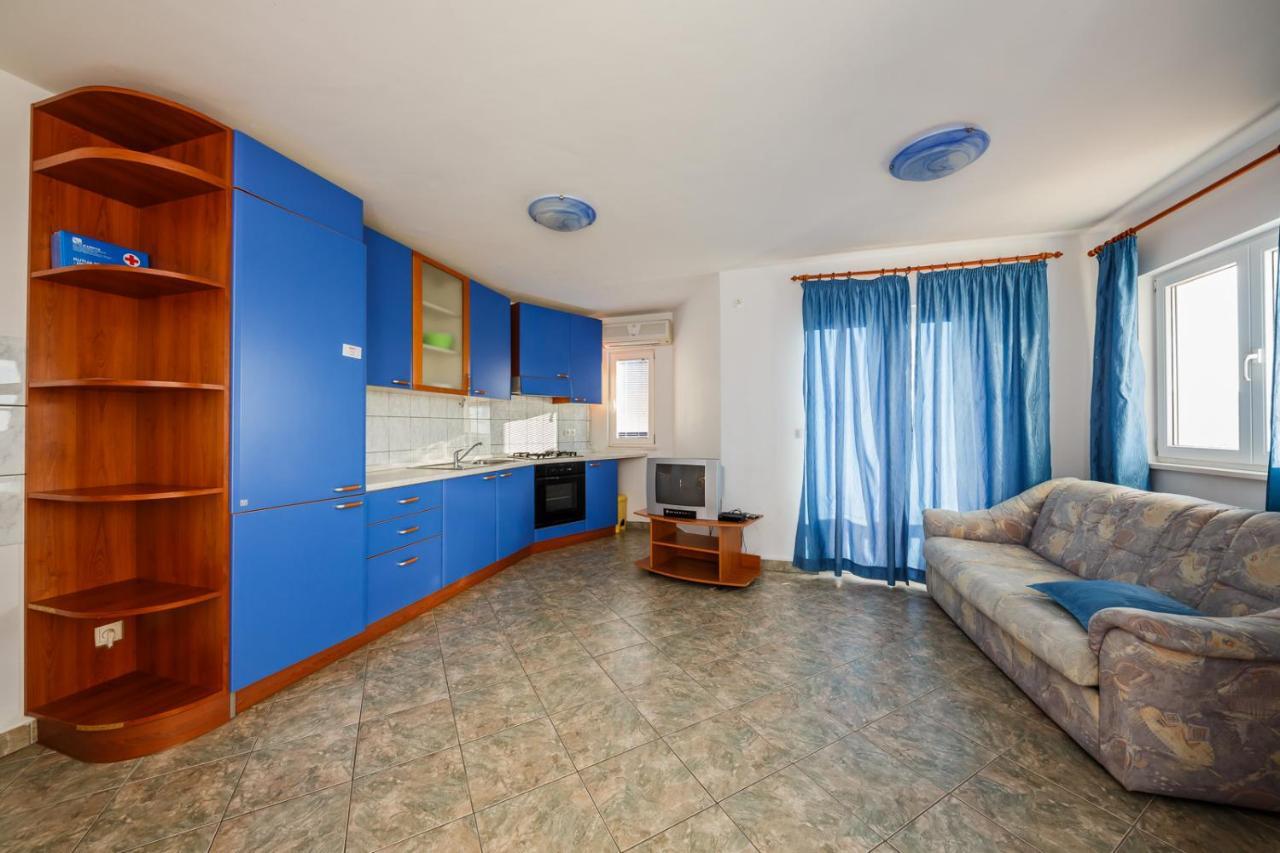 Apartamenty Z Basenem Ilja Rogoznica (Sibenik-Knin) Extérieur photo