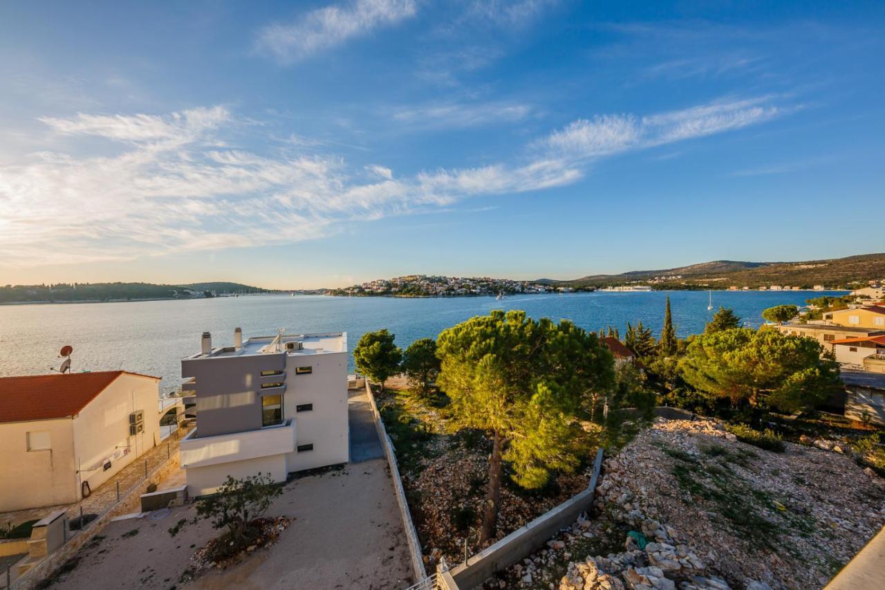 Apartamenty Z Basenem Ilja Rogoznica (Sibenik-Knin) Extérieur photo
