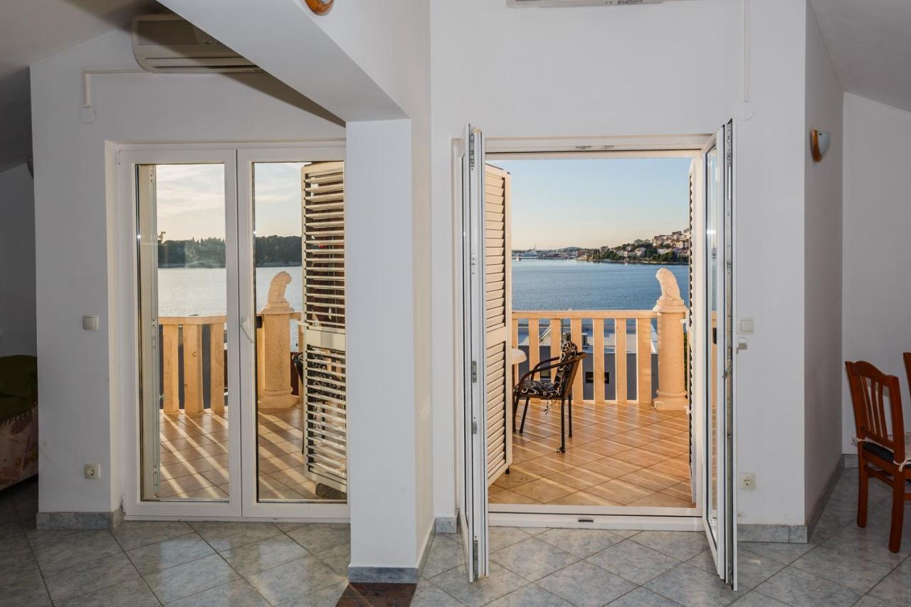 Apartamenty Z Basenem Ilja Rogoznica (Sibenik-Knin) Extérieur photo